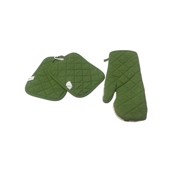 NWT Christmas Oven Mitt & 2 Pack Pot Holder - Picture 2 of 11